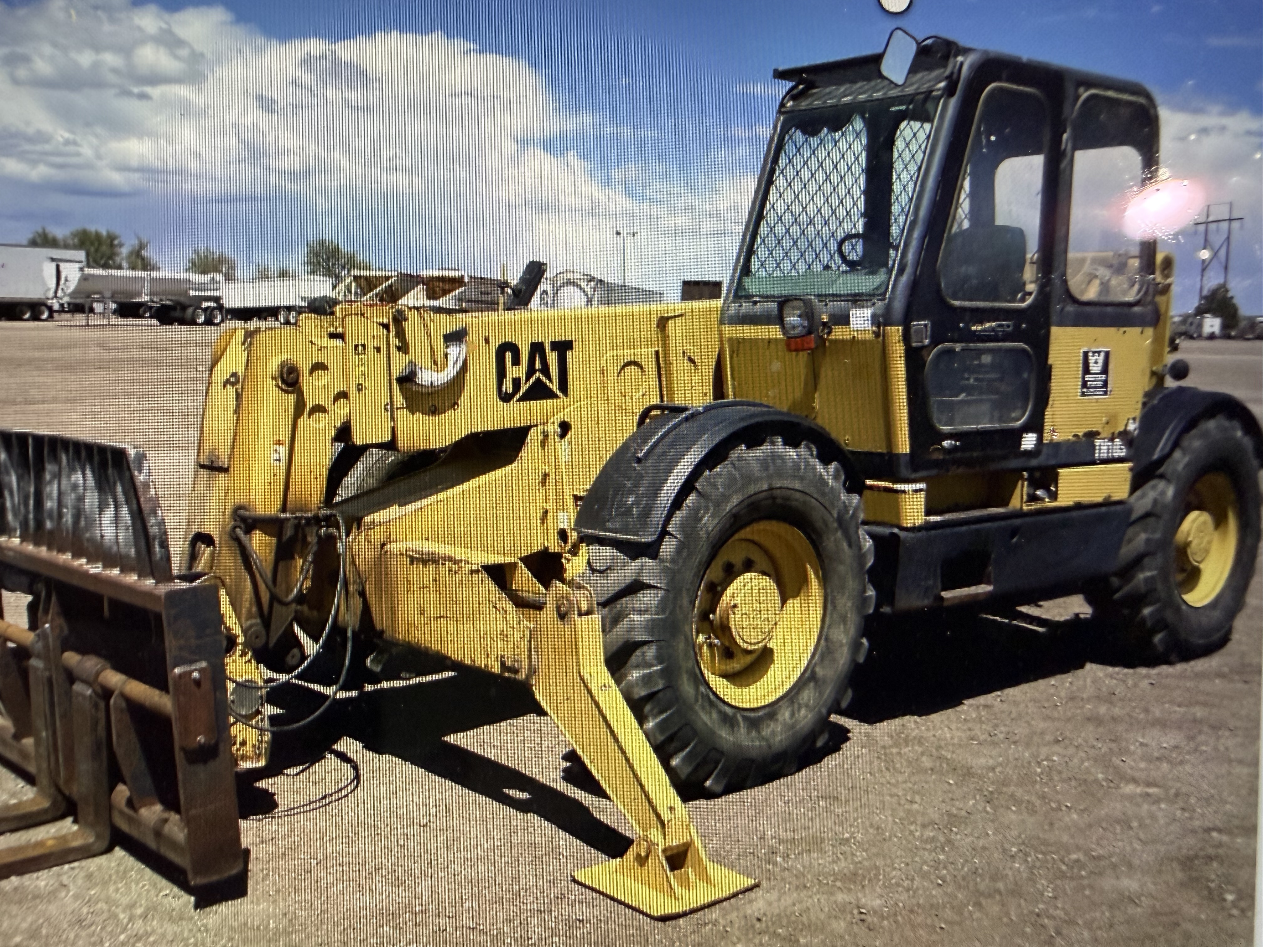 Caterpillar TH103 Telehandlers transport quote to Twin Lakes, CO ...