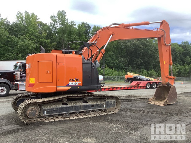 Hitachi ZX225US6 Excavators transport quote to Pelham, NH
